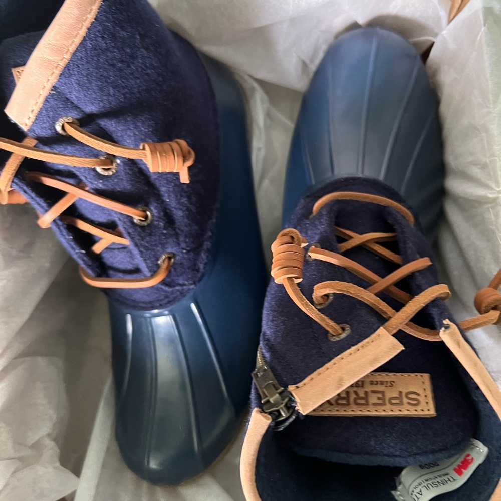 Sperry duck boots women’s size 8 - Picture 4 of 6